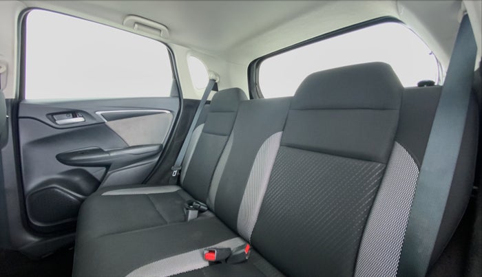 2018 Honda WR-V 1.2 i-VTEC VX MT, Petrol, Manual, 39,128 km, Right Side Rear Door Cabin