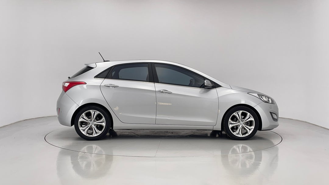 2013 Hyundai i30 Premium, Automatic, 74459 km, Right Side View