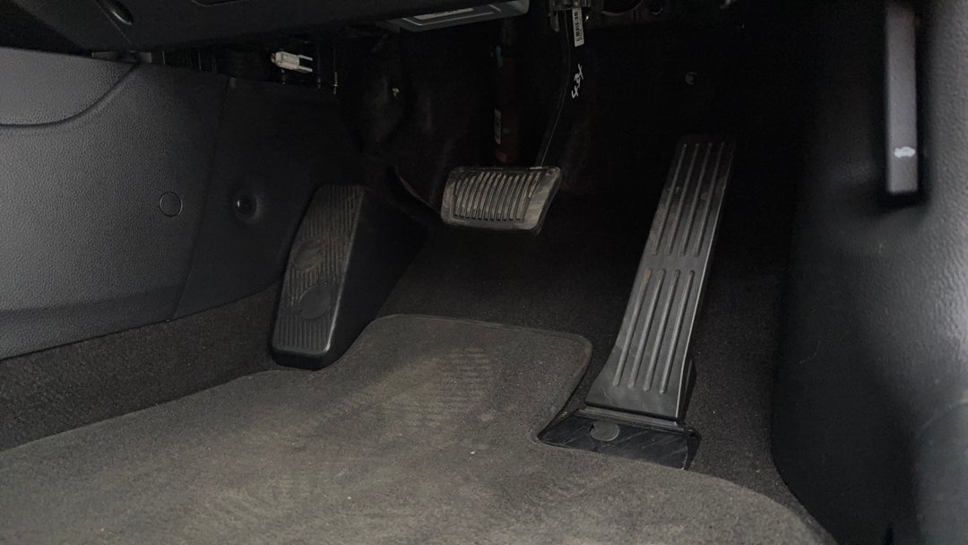 2013 Hyundai i30 Premium, Automatic, 74459 km, Pedals and Footmat