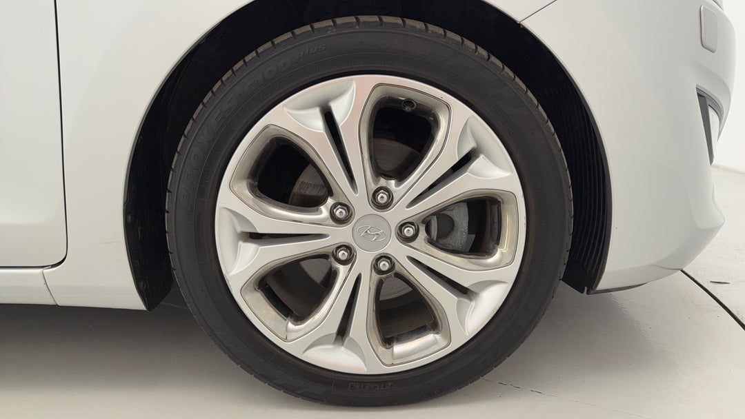 2013 Hyundai i30 Premium, Automatic, 74459 km, Right Front Wheel