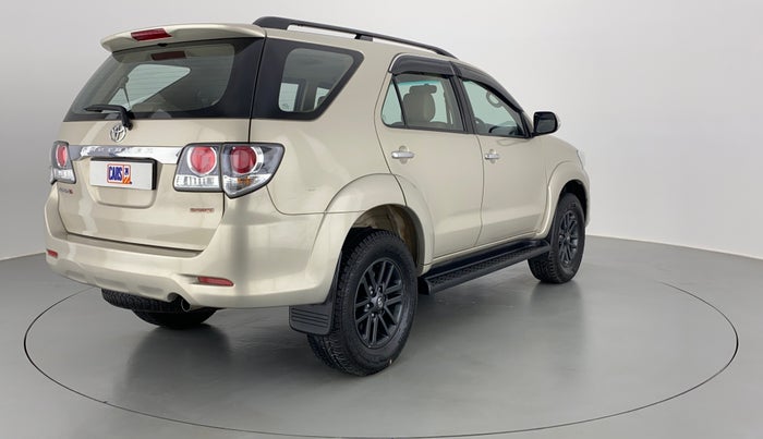 2015 Toyota Fortuner 3.0 AT 4X2, Diesel, Automatic, 90,167 km, Right Back Diagonal