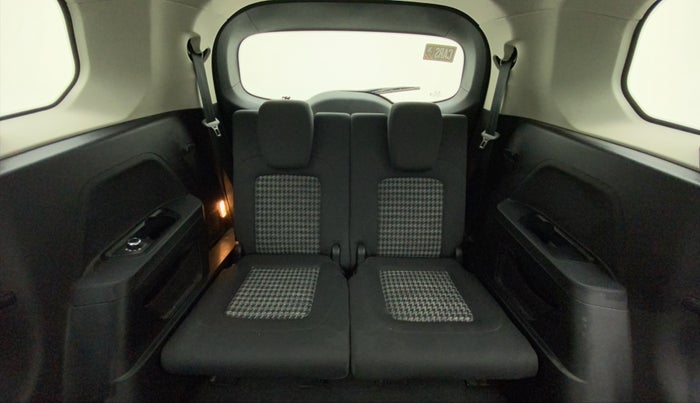 2022 Tata Safari XMA, Diesel, Automatic, 20,858 km, Third Seat Row ( optional )