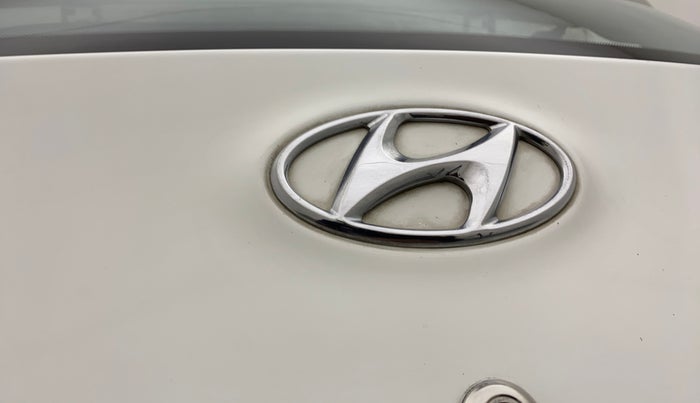 2017 Hyundai Eon ERA PLUS (O), Petrol, Manual, 62,413 km, Dicky (Boot door) - Paint has minor damage