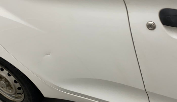 2017 Hyundai Eon ERA PLUS (O), Petrol, Manual, 62,413 km, Right rear door - Slightly dented