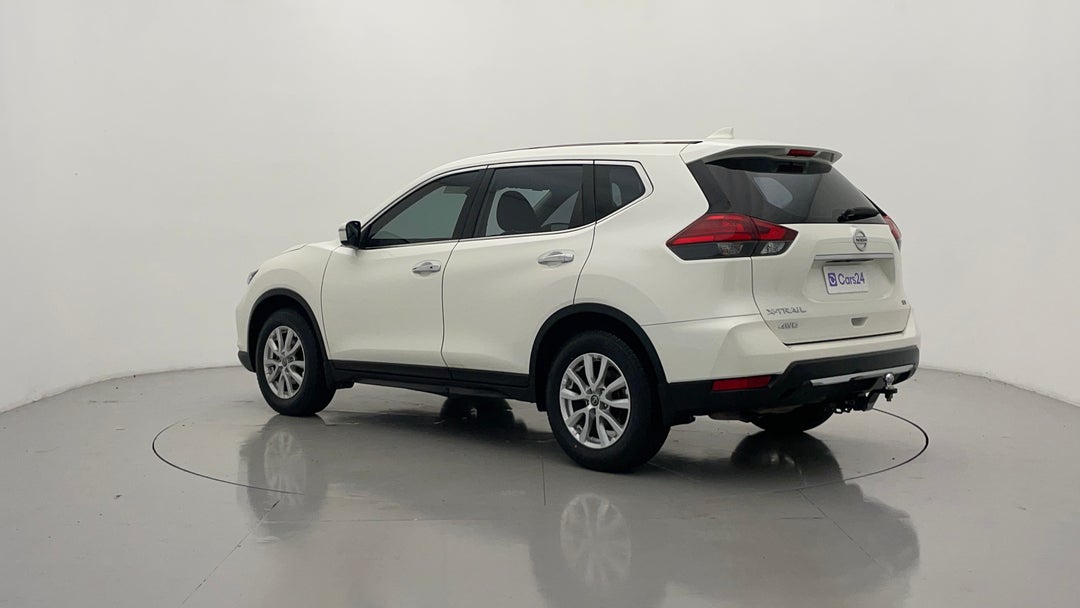 Left Back Diagonal (45- Degree) View