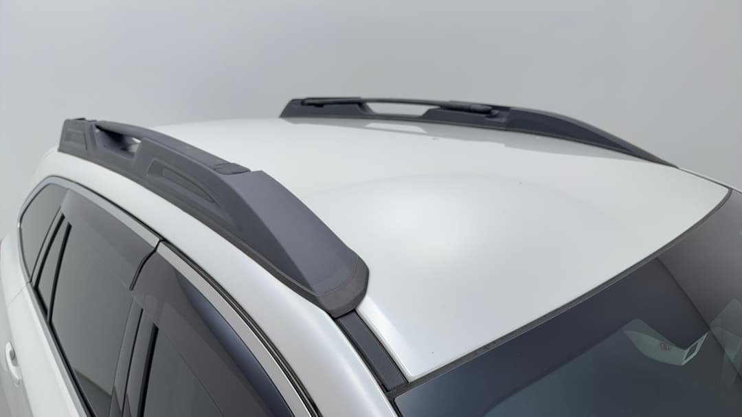 Roof/Sunroof View