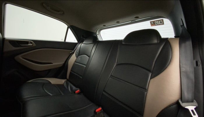 2016 Hyundai Elite i20 SPORTZ 1.2, Petrol, Manual, 57,180 km, Right Side Rear Door Cabin