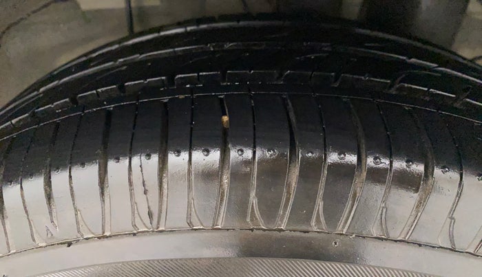 2016 Hyundai Elite i20 SPORTZ 1.2, Petrol, Manual, 57,180 km, Left Rear Tyre Tread