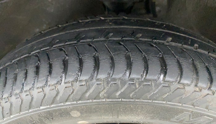 2019 Maruti Alto K10 VXI P, Petrol, Manual, 34,620 km, Left Front Tyre Tread