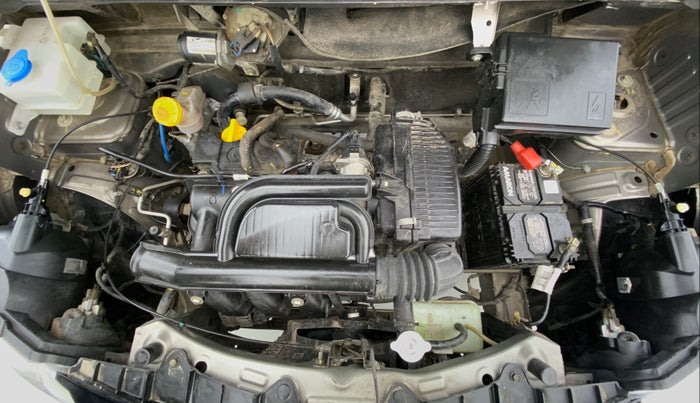 2018 Renault Kwid 1.0 RXT Opt, Petrol, Manual, 15,030 km, Open Bonet