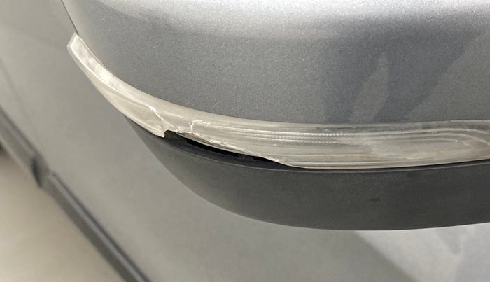2019 Tata Tiago XZ+ 1.2 Revotron, Petrol, Manual, 19,602 km, Right rear-view mirror - Indicator light has minor damage