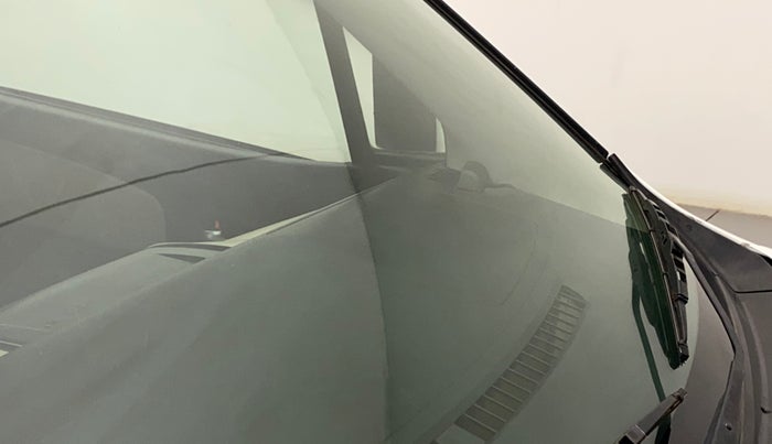 2017 Maruti Wagon R 1.0 VXI AMT, Petrol, Automatic, 87,698 km, Front windshield - Minor spot on windshield