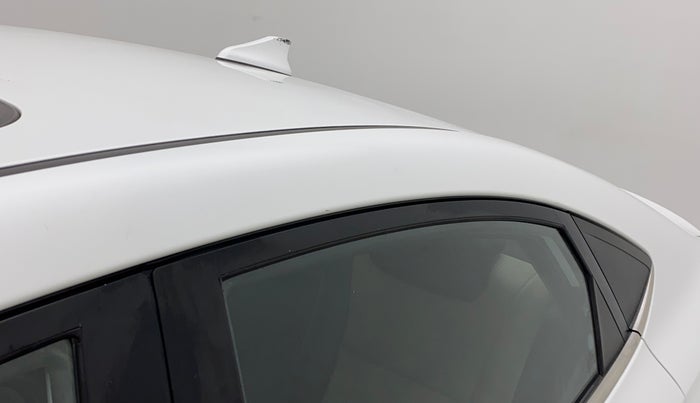 2017 Hyundai Verna 1.6 VTVT SX (O) AT, Petrol, Automatic, 64,198 km, Left C pillar - Minor scratches