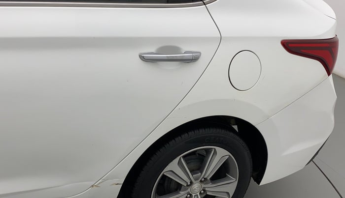 2017 Hyundai Verna 1.6 VTVT SX (O) AT, Petrol, Automatic, 64,198 km, Left quarter panel - Slightly dented