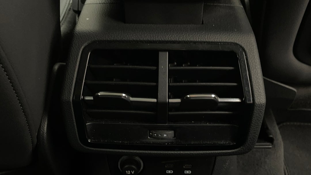 Rear A/C Vent