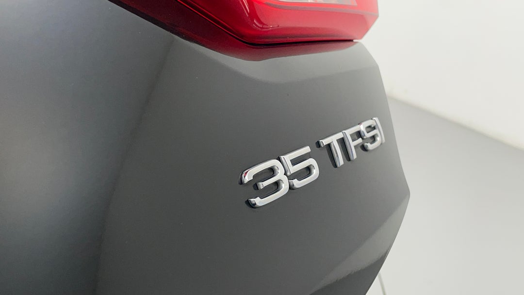 Badge (Boot Right Side)