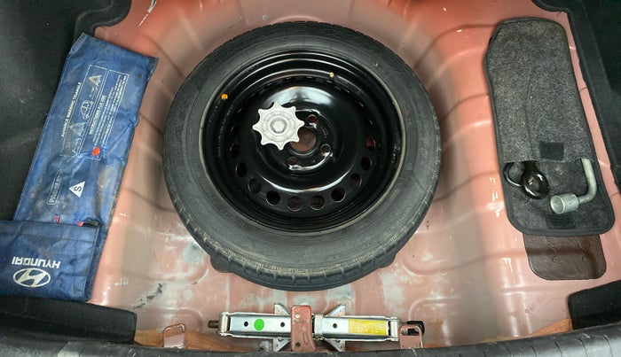 2014 Hyundai Xcent SX 1.2, Petrol, Manual, 31,338 km, Spare Tyre
