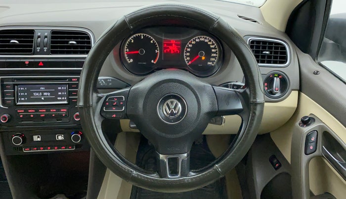 2013 Volkswagen Vento HIGHLINE DIESEL, Diesel, Manual, 40,608 km, Steering Wheel Close Up