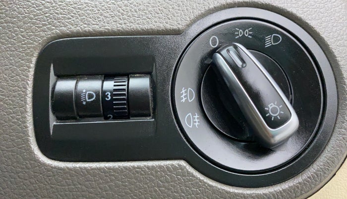 2013 Volkswagen Vento HIGHLINE DIESEL, Diesel, Manual, 40,608 km, Dashboard - Headlight height adjustment not working