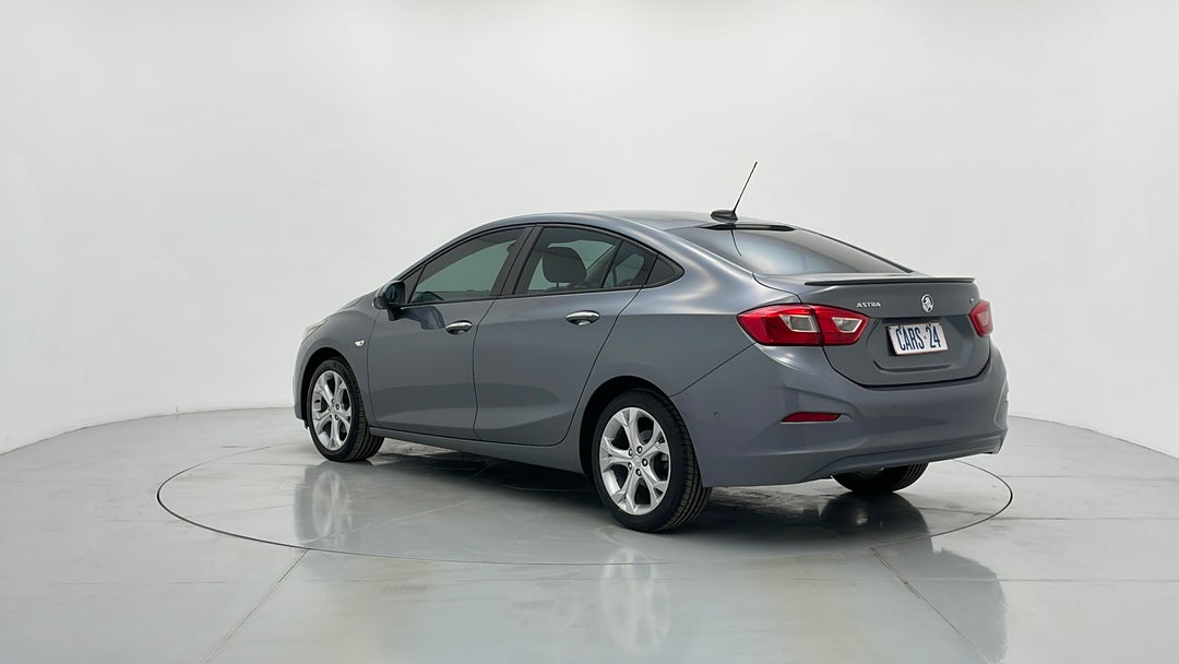 Left Back Diagonal (45- Degree) View