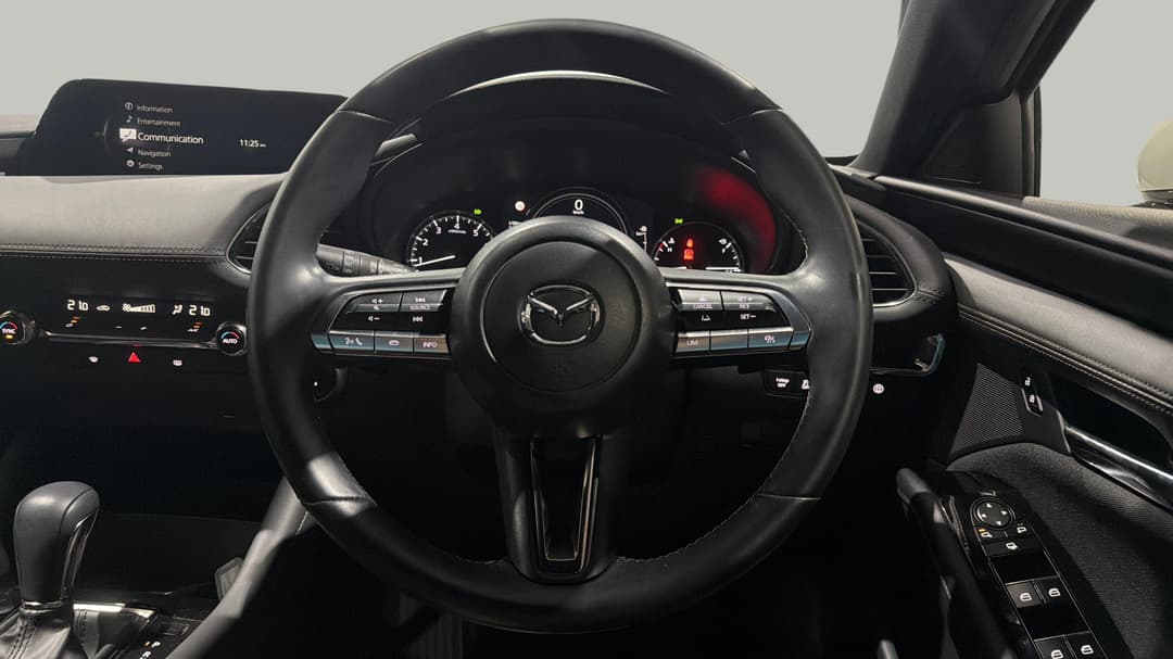 2021 Mazda Mazda3 G20 Evolve, Automatic, 81359 km, Steering Wheel Close-up