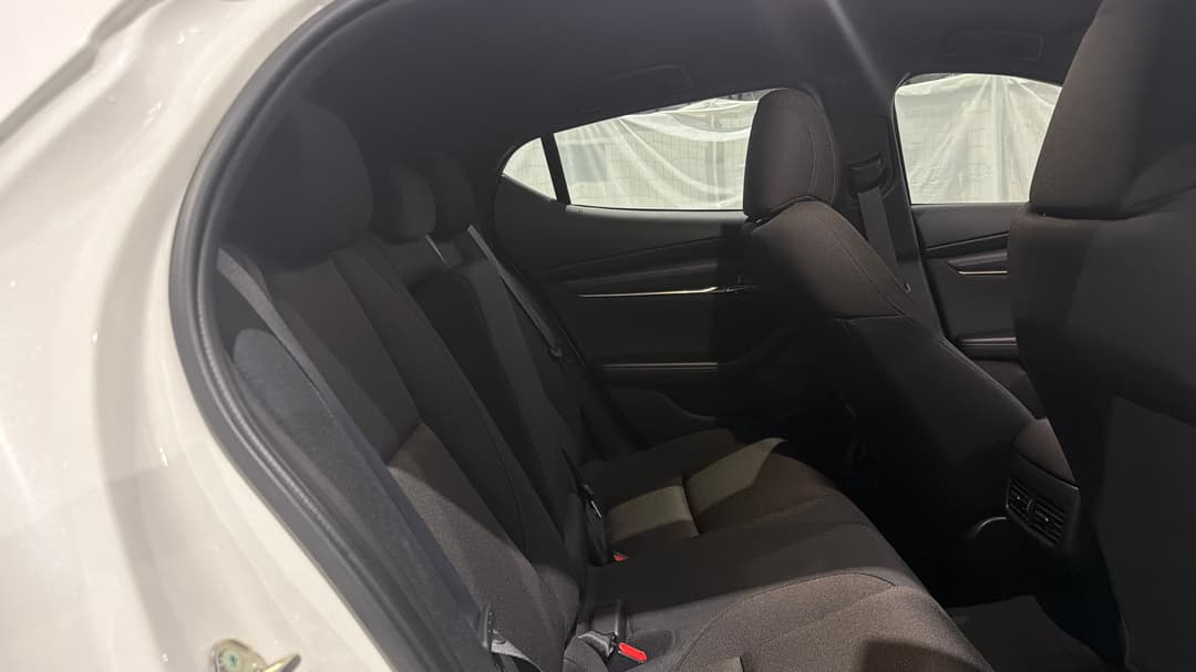 2021 Mazda Mazda3 G20 Evolve, Automatic, 81359 km, Right Side Rear Door Cabin View