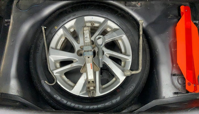2014 Maruti Swift ZDI, Diesel, Manual, 92,158 km, Spare Tyre