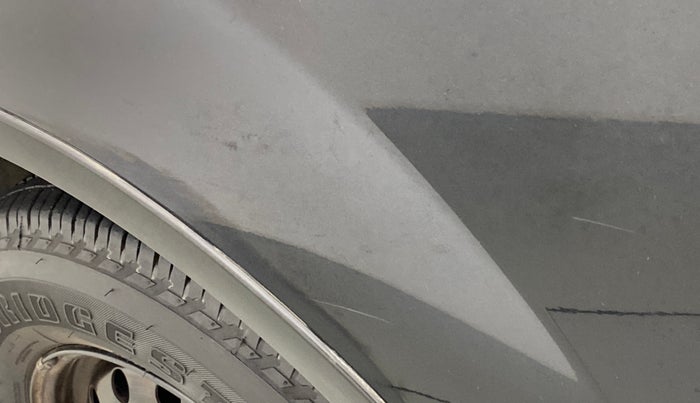 2014 Mahindra XUV500 W6 4X2, Diesel, Manual, 75,922 km, Left fender - Minor scratches