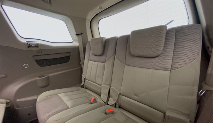 2014 Mahindra XUV500 W6 4X2, Diesel, Manual, 75,922 km, Third Seat Row ( optional )