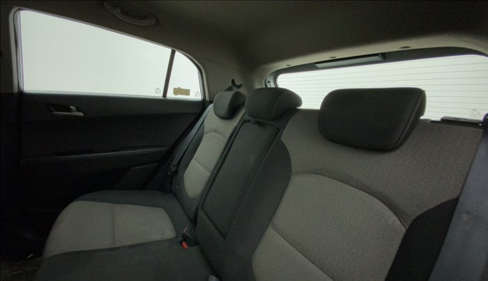 2017 Hyundai Creta SX PLUS AT 1.6 PETROL, Petrol, Automatic, 97,470 km, Right Side Rear Door Cabin