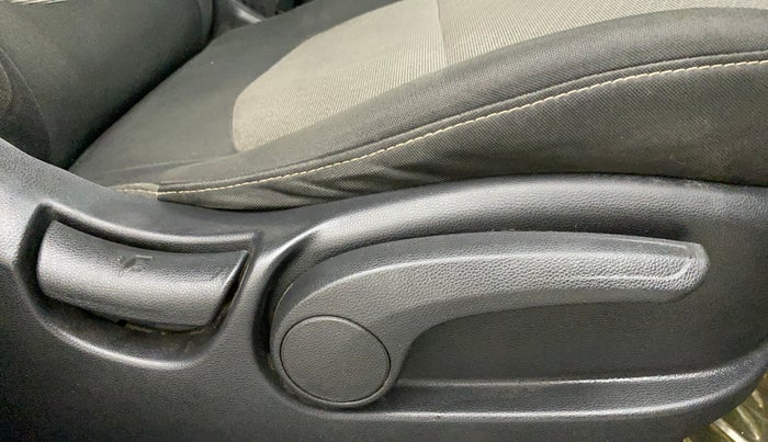 2017 Hyundai Creta SX PLUS AT 1.6 PETROL, Petrol, Automatic, 97,470 km, Driver Side Adjustment Panel