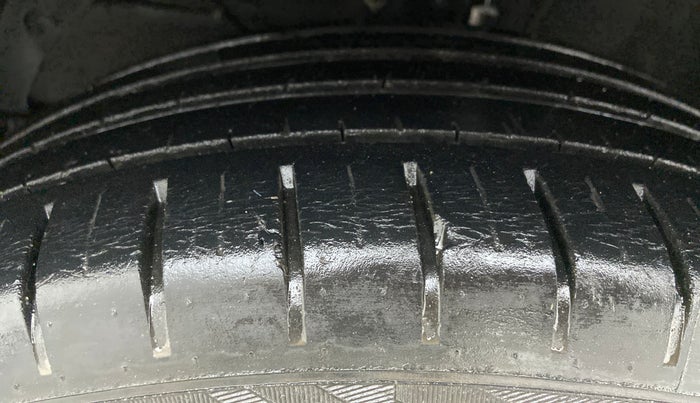 2018 Maruti Baleno ZETA PETROL 1.2, Petrol, Manual, 56,483 km, Left Front Tyre Tread