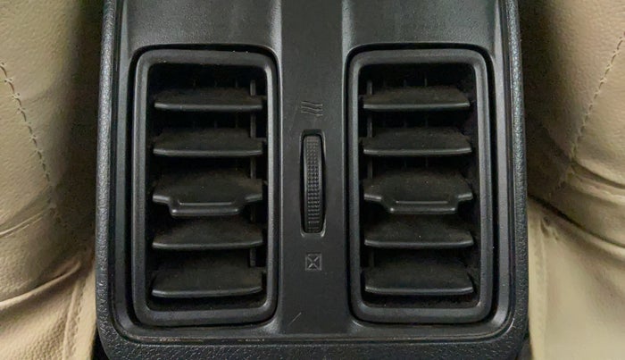 2014 Honda City V MT PETROL, Petrol, Manual, 80,311 km, Rear AC Vents