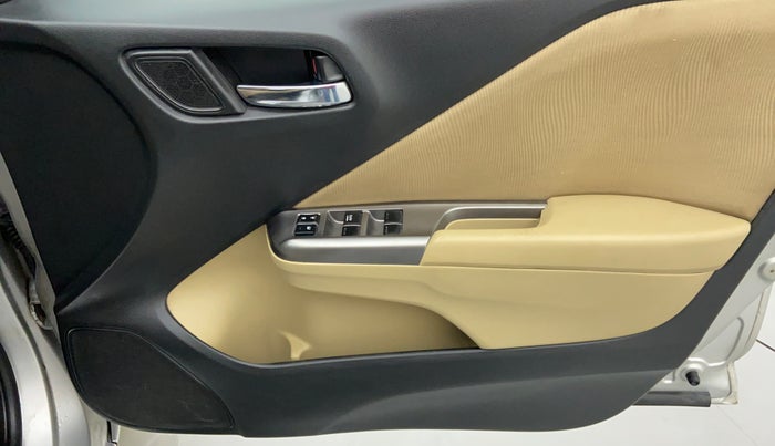 2014 Honda City V MT PETROL, Petrol, Manual, 80,311 km, Driver Side Door Panels Control