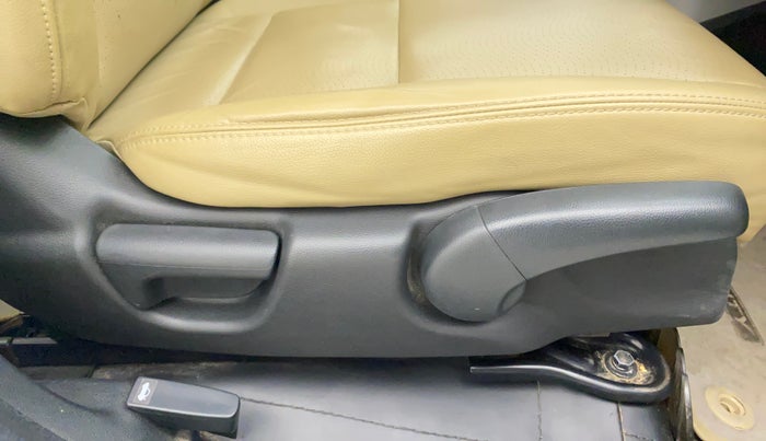 2019 Honda City 1.5L I-VTEC ZX CVT, Petrol, Automatic, 60,932 km, Driver Side Adjustment Panel