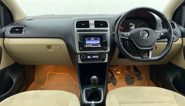 2016 Volkswagen Polo HIGHLINE1.2L PETROL, Petrol, Manual, 40,185 km, Dashboard