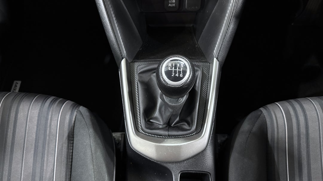 2017 Mazda Mazda2 Neo, Manual, 86429 km, Gear Lever 
