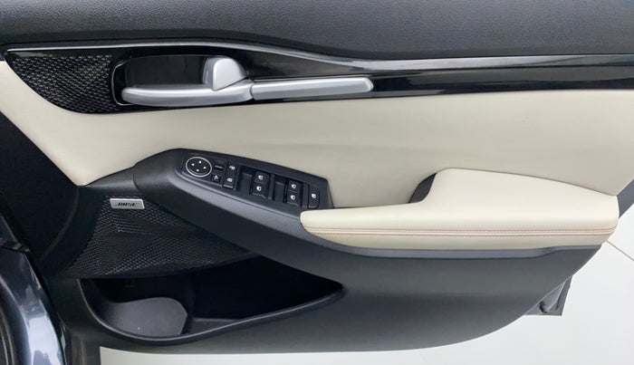 2020 KIA SELTOS 1.4 GTX+ TURBO GDI PETROL AT, Petrol, Automatic, Driver Side Door Panels Control
