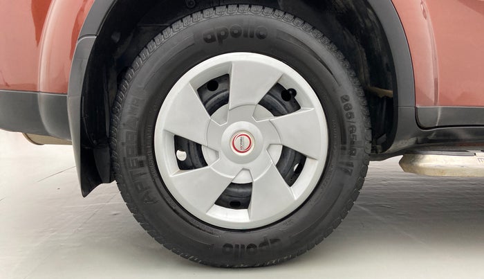2018 Mahindra XUV500 W7 FWD, Diesel, Manual, 46,051 km, Right Rear Wheel