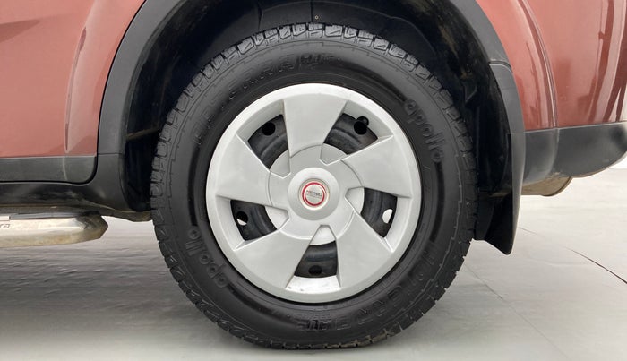 2018 Mahindra XUV500 W7 FWD, Diesel, Manual, 46,051 km, Left Rear Wheel