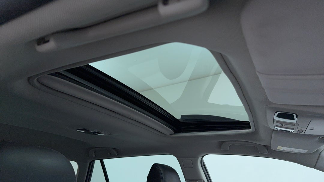 Interior Sunroof/Moonroof