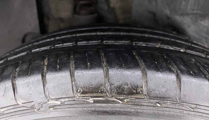 2019 KIA SELTOS HTX 1.5 PETROL MT, Petrol, Manual, 57,179 km, Right Rear Tyre Tread