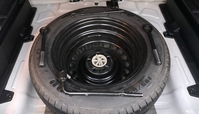 2019 KIA SELTOS HTX 1.5 PETROL MT, Petrol, Manual, 57,179 km, Spare Tyre