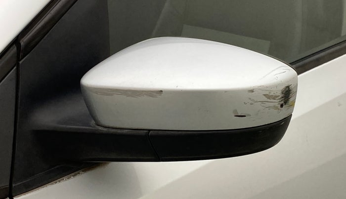 2014 Volkswagen Cross Polo HIGHLINE TDI, Diesel, Manual, 76,838 km, Left rear-view mirror - Minor scratches