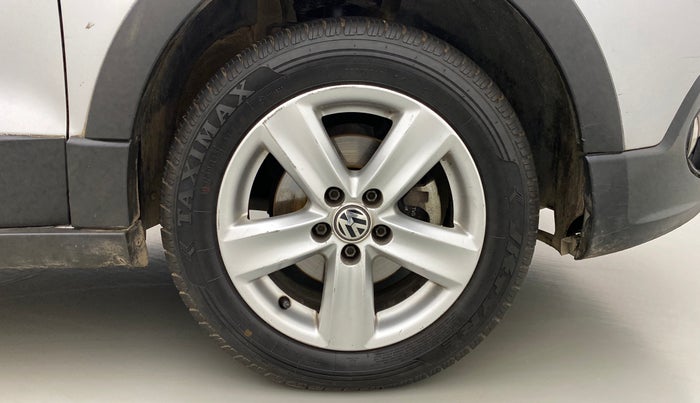 2014 Volkswagen Cross Polo HIGHLINE TDI, Diesel, Manual, 76,838 km, Right Front Wheel