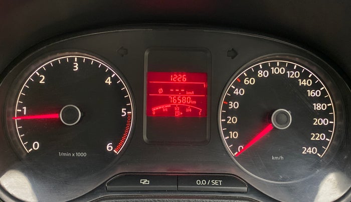 2014 Volkswagen Cross Polo HIGHLINE TDI, Diesel, Manual, 76,838 km, Odometer Image
