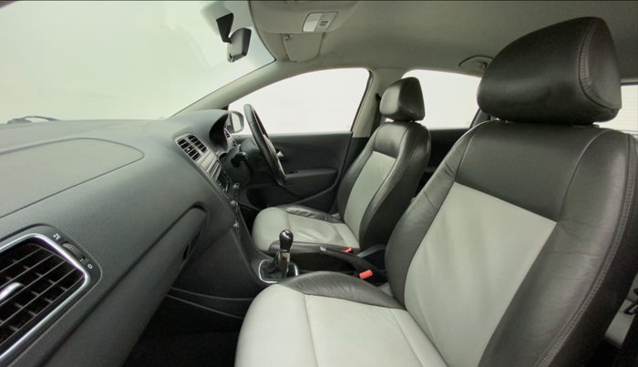2014 Volkswagen Cross Polo HIGHLINE TDI, Diesel, Manual, 76,838 km, Right Side Front Door Cabin