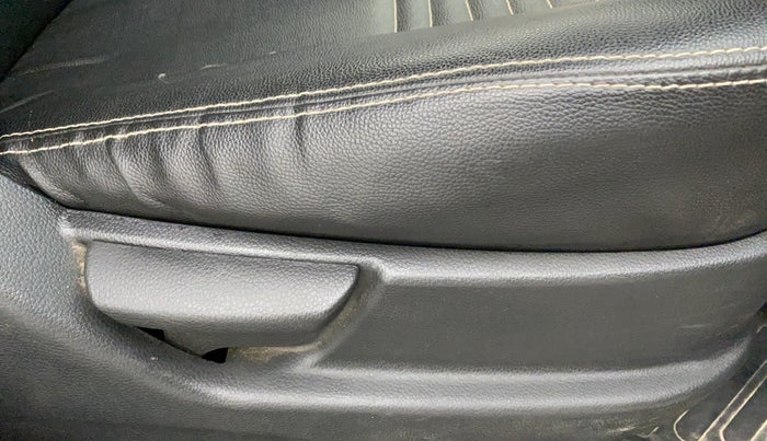 2015 Hyundai Eon ERA +, Petrol, Manual, 41,999 km, Driver Side Adjustment Panel