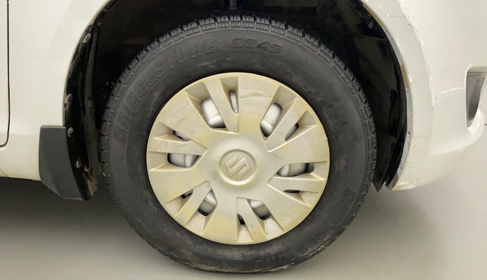 2012 Maruti Swift LXI, Petrol, Manual, 29,397 km, Right Front Wheel