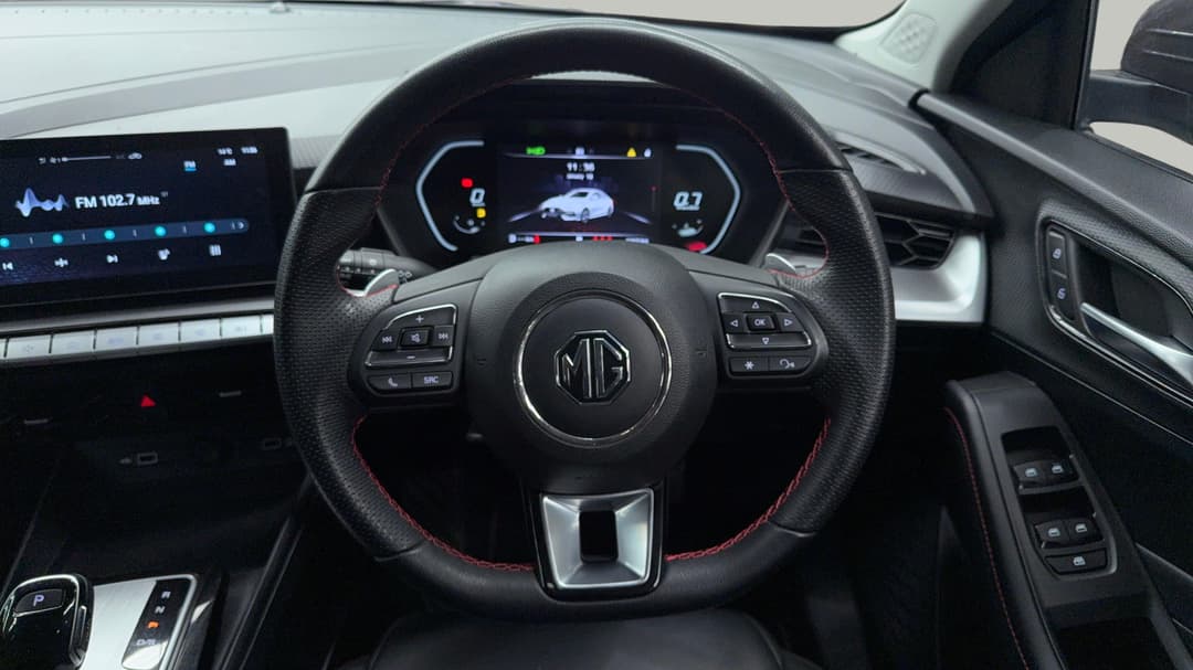 2023 MG Mg5 Essence, Automatic, 42431 km, Steering Wheel Close-up